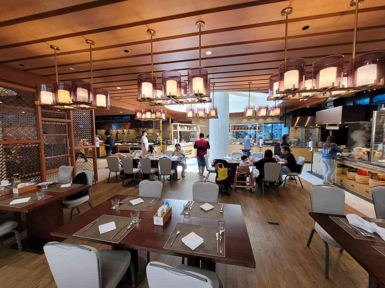 The vast seating areas at the Edge Pan pacific buffet restaurant