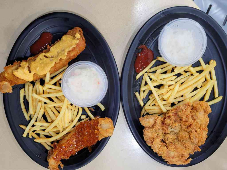 Lets take a dine-in at Fish and chicks with a choice of fish and chips (left) or Fried chicken (right)