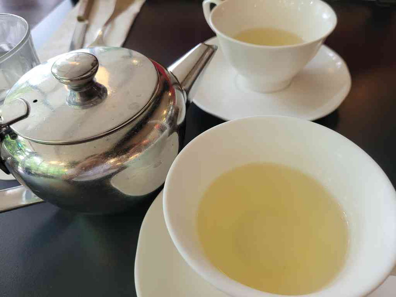 PS cafe Tea served by the pot 
