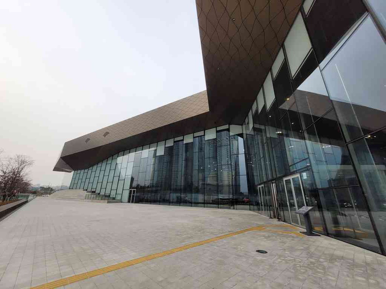 The modern glass-clad exterior of Motorstudio Korea in Goyang, South Korea