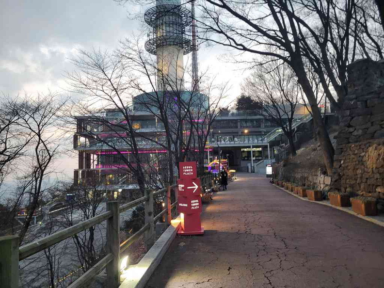 namsan-N-Seoul-tower-korea-09.jpg