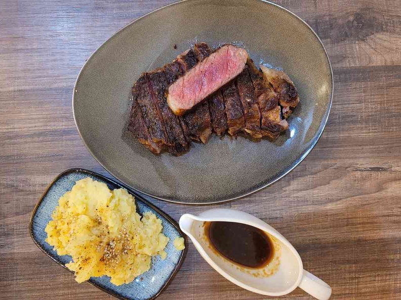 500gram Hokkaido steak platter great for sharing