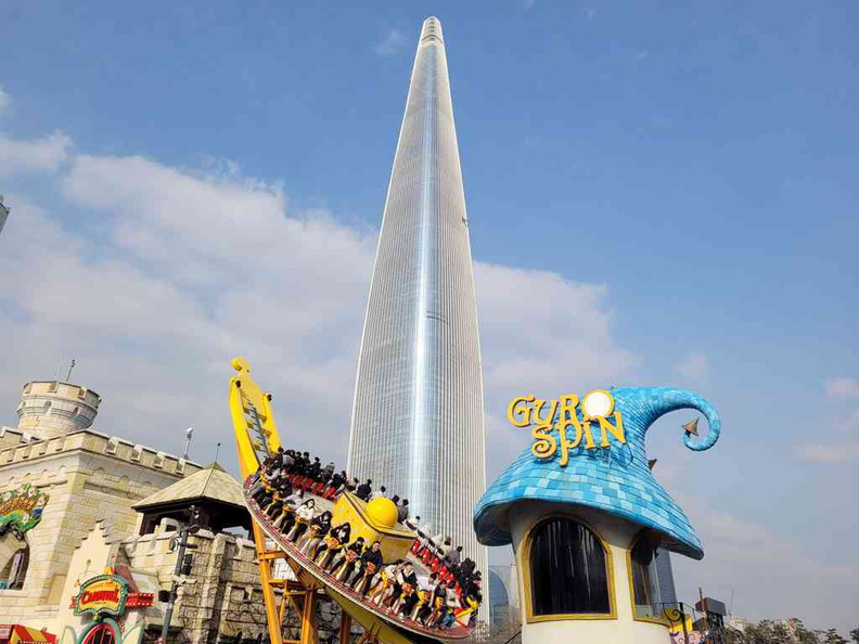 The Lotte World Tower skyscraper as viewed from Lotte world theme park island