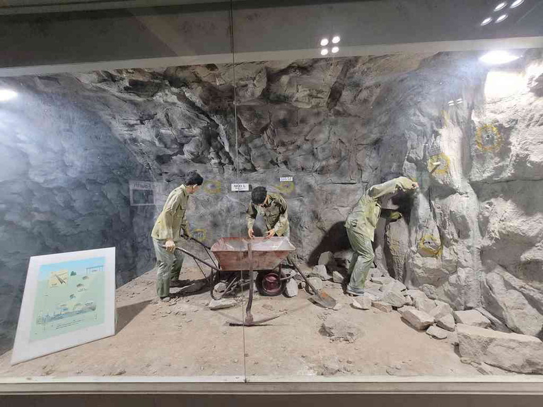 A mock-up of the tunnel digging in the 3rd tunnel museum galleries