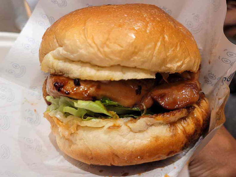 honbo-burger-chijmes-04.jpg