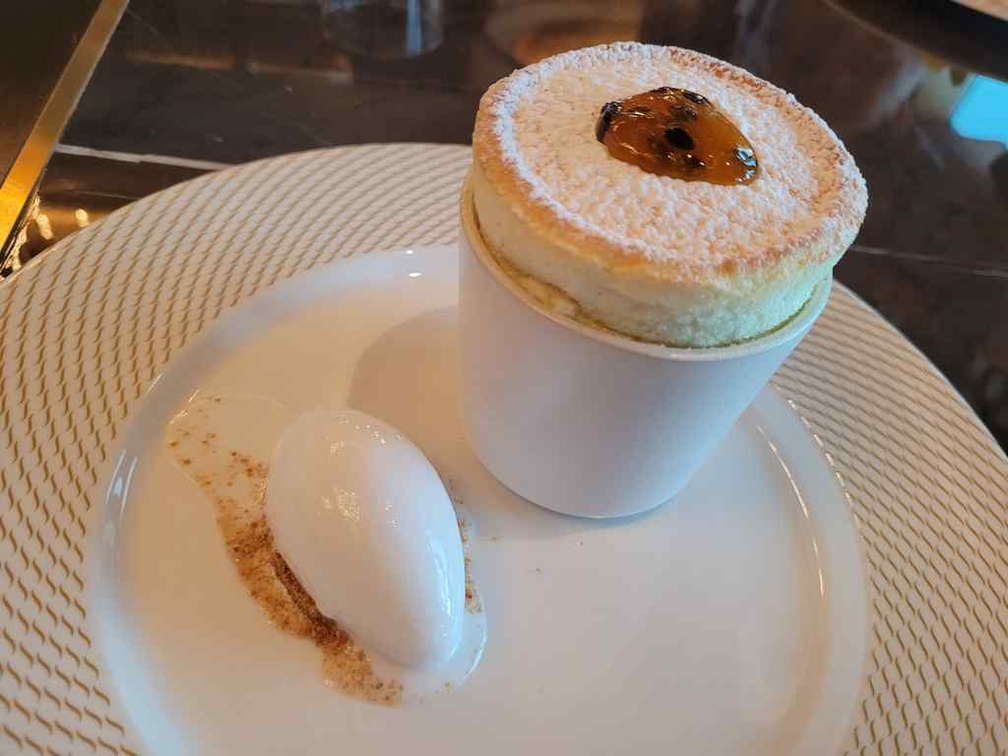 Passion fruit souffle (69RM)