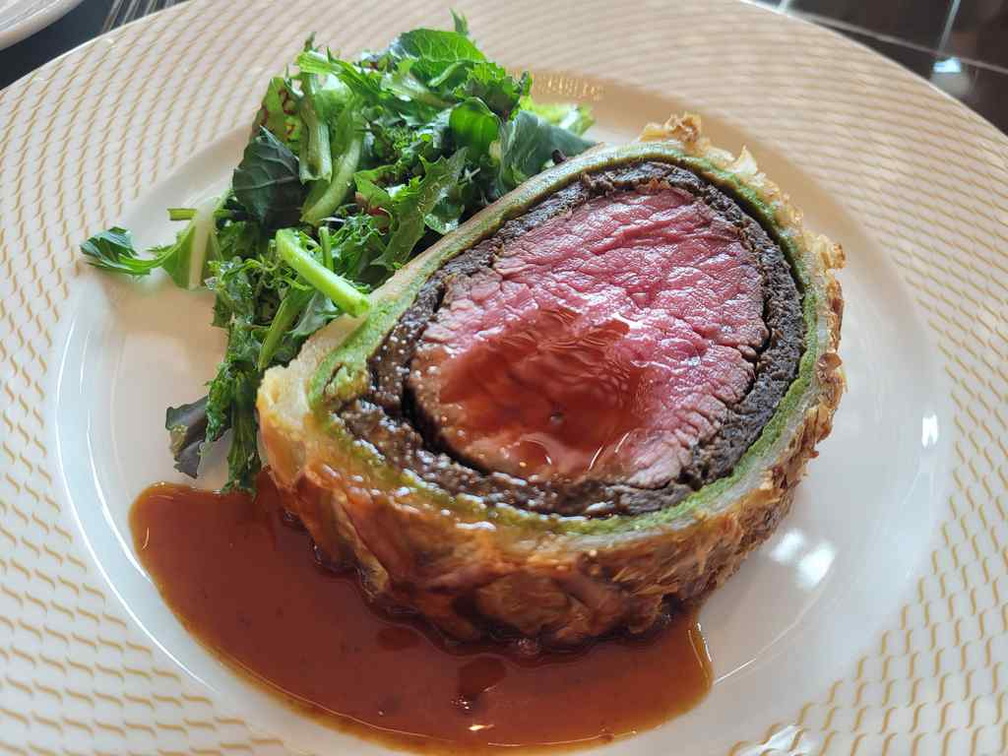 Classic beef wellington (290RM)