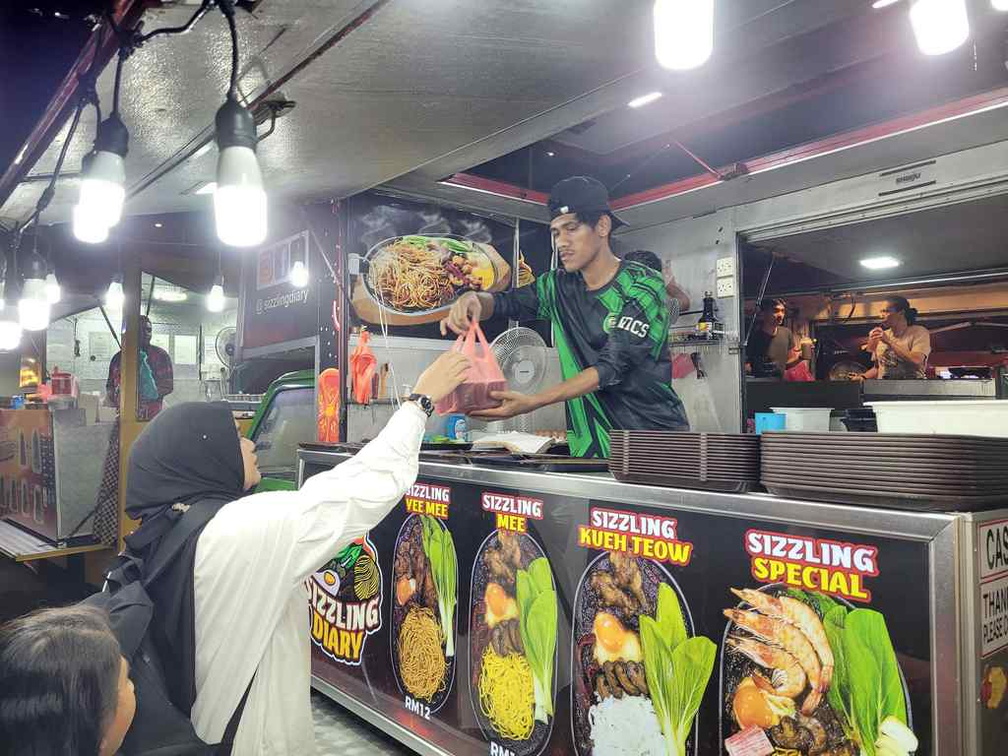 tapak-urban-street-dining-kl-15