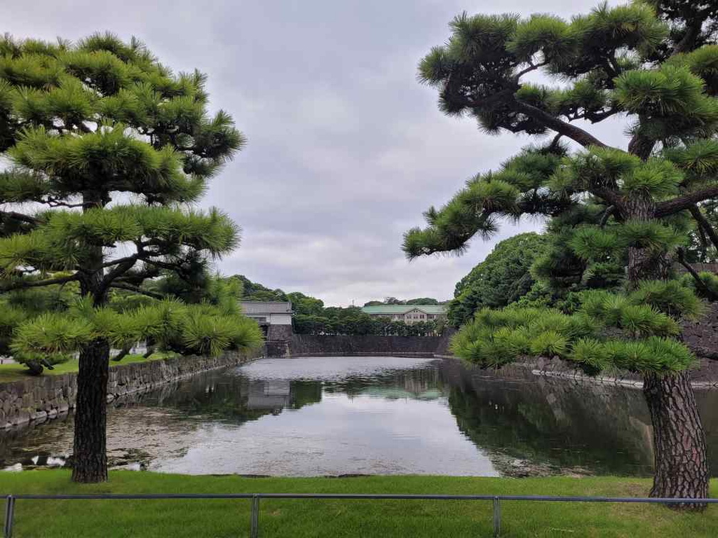 tokyo-imperial-palace-01