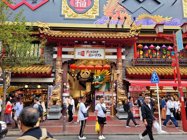 yokohama-city-japan-chinatown-12