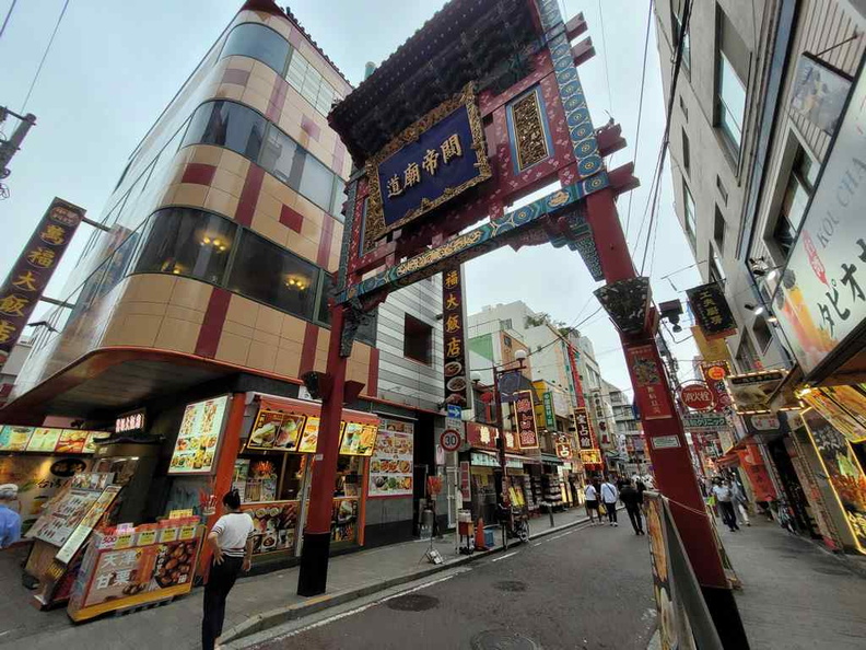 yokohama-city-japan-chinatown-13