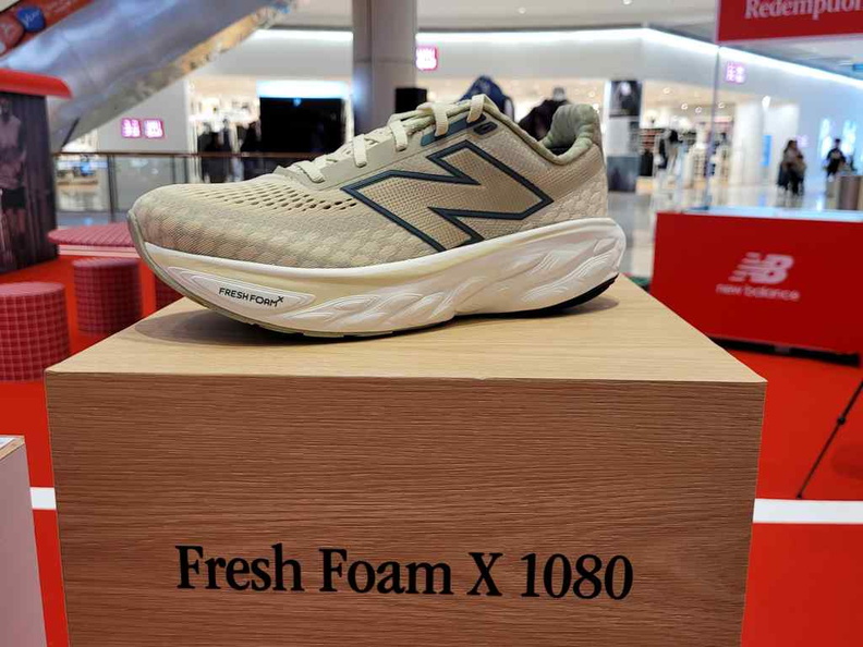 new-balance-fresh-foam-1080xV14-suntec-06