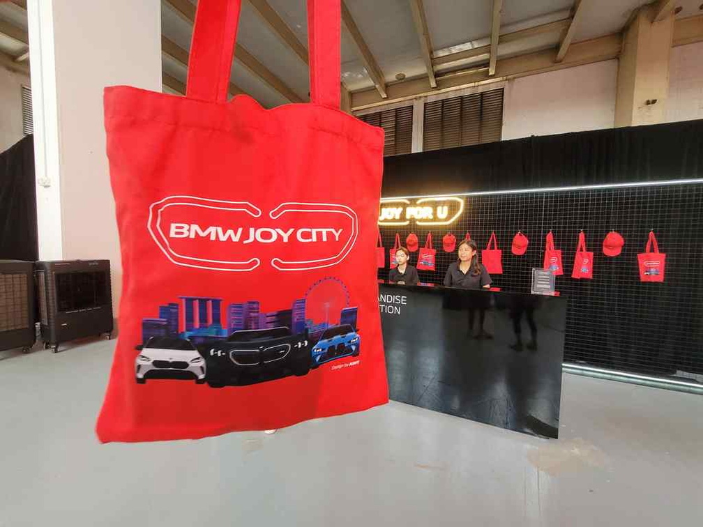 Event tote goodie bag.