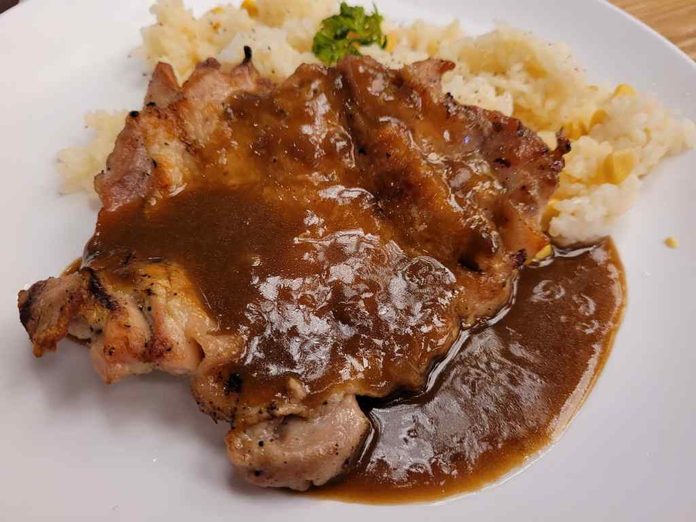 Grilled chicken chop $9.90