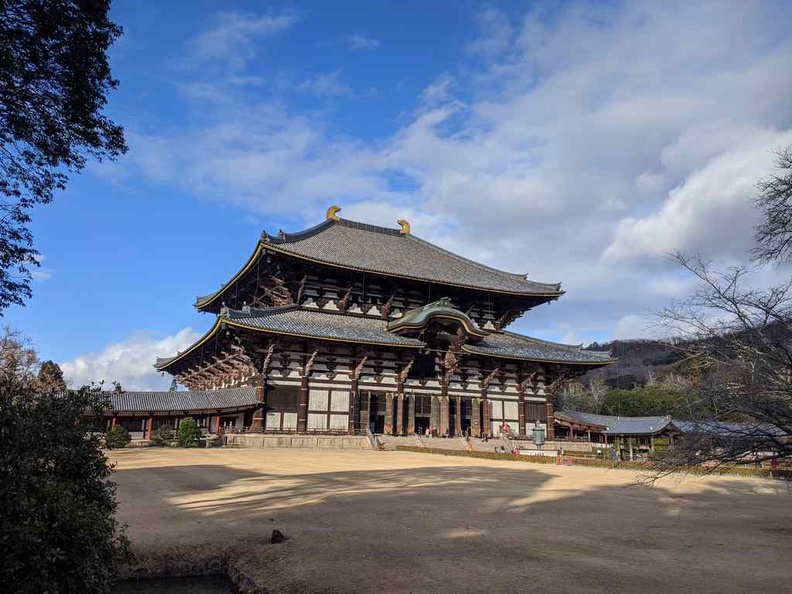 Tōdai-ji temple grounds