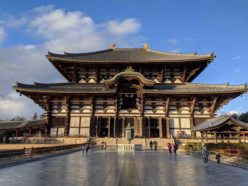 Tōdai-ji Buddhist temple in Nara Japan