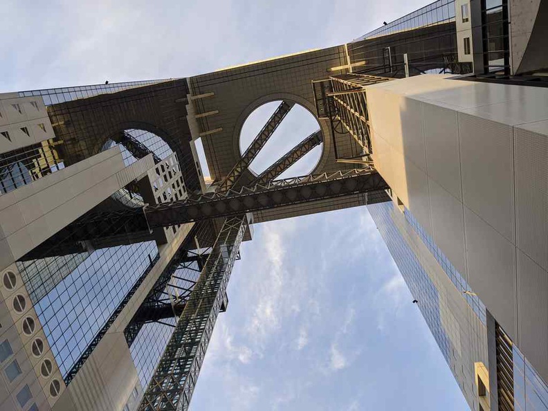 Udmeda sky building from ground level