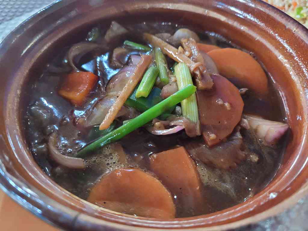 Beef earthen claypot at Tien kee Zi char