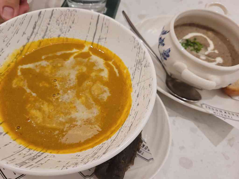 Mulligatawny and mushroom soup ($12)