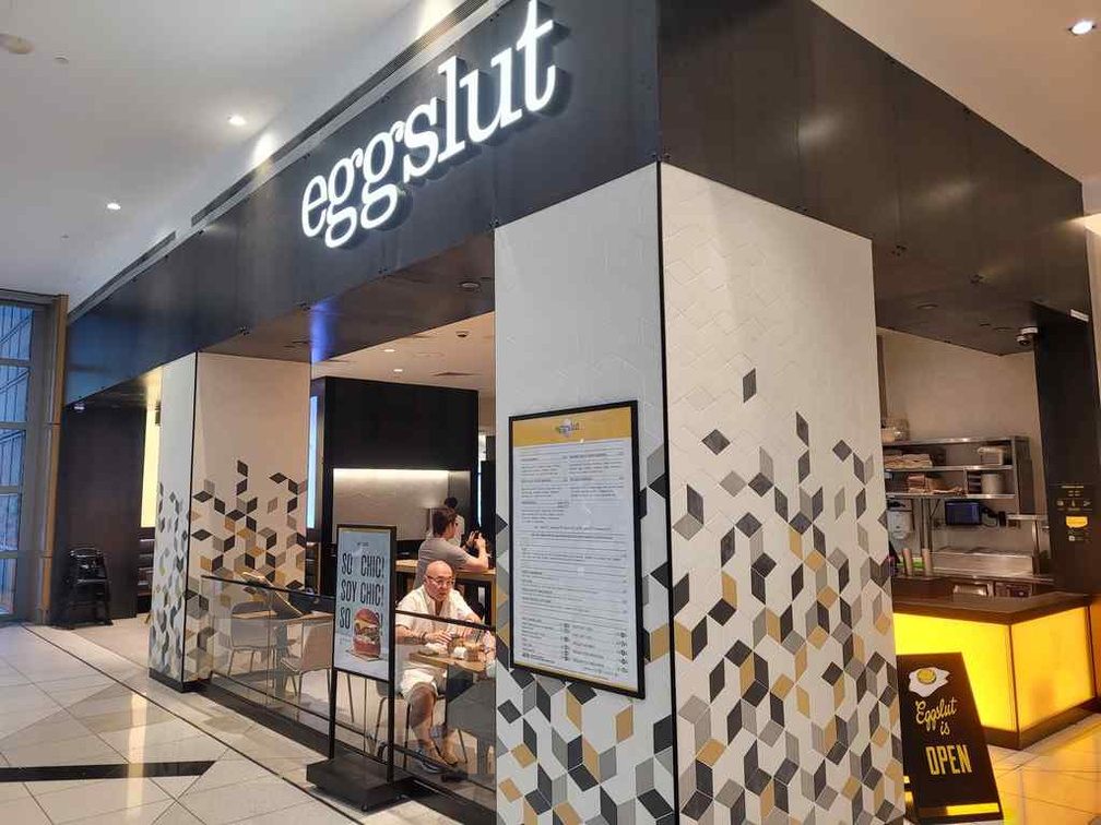 Eggslut entrance