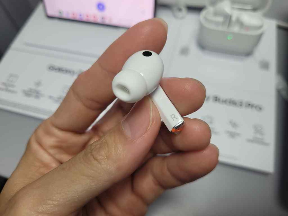 New Galaxy buds 3rd generation.