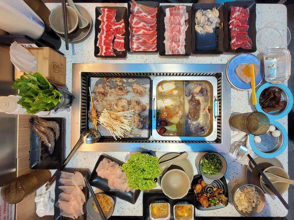 The spread here at Jianghu Buffet The spread here at Jianghu Buffet
