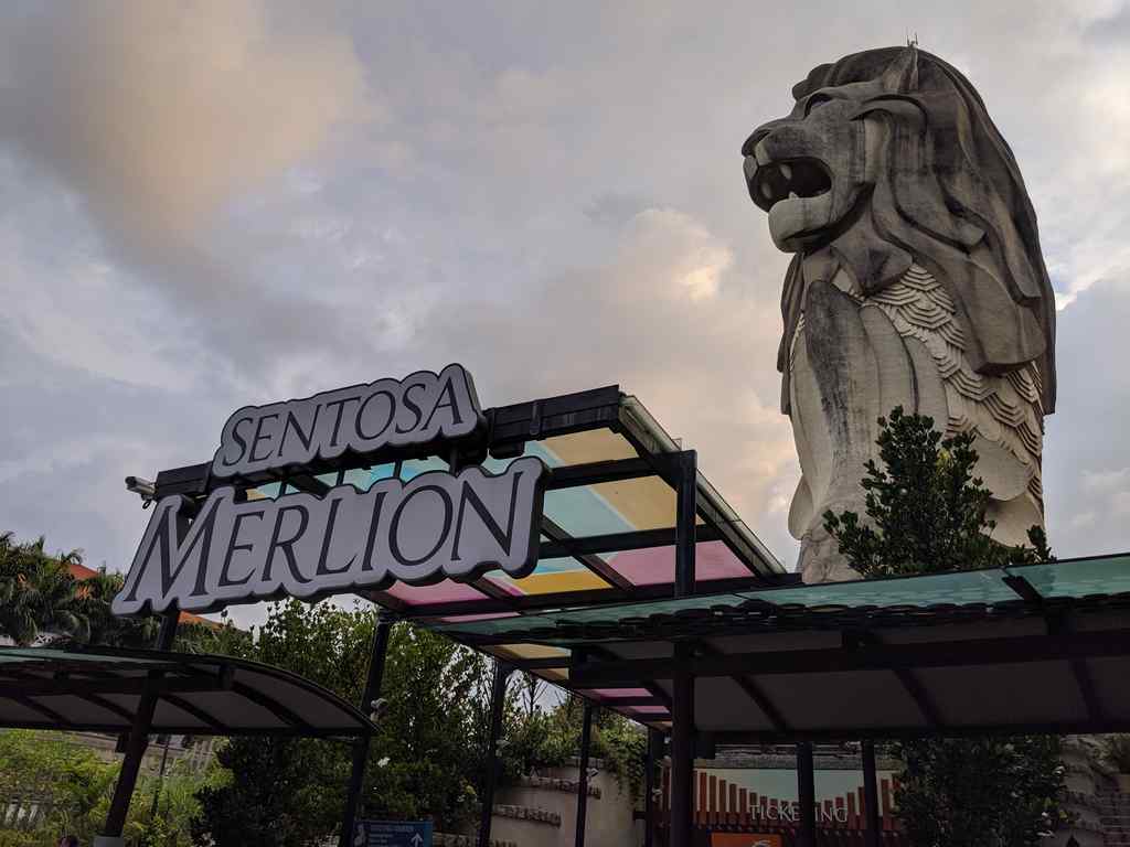 Exploring Sentosa Merlion And Observatory Deck Shaunchng Com